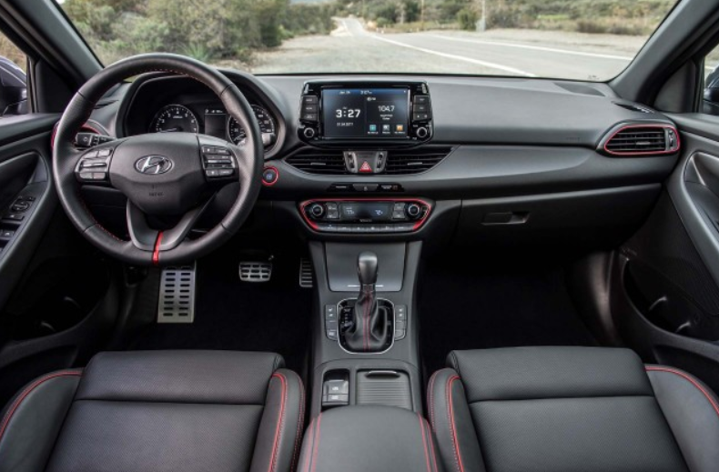 2022 Hyundai Elantra GT Interior